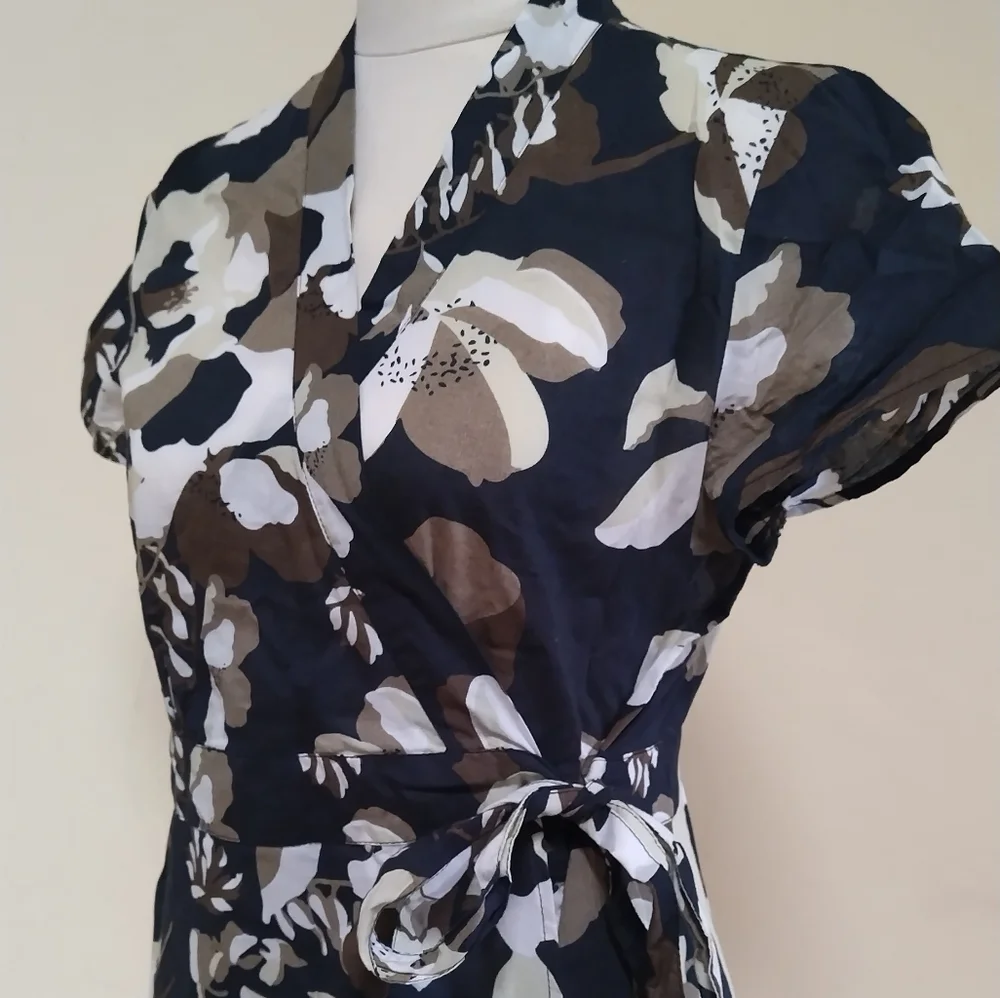 Regatta cotton floral wrap top - Picture 3 of 4